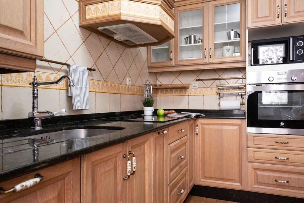 기욘 Apartamento Chary 아파트 외부 사진