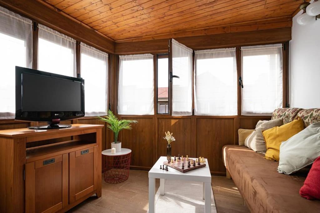 기욘 Apartamento Chary 아파트 외부 사진