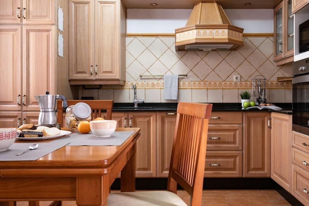 기욘 Apartamento Chary 아파트 외부 사진